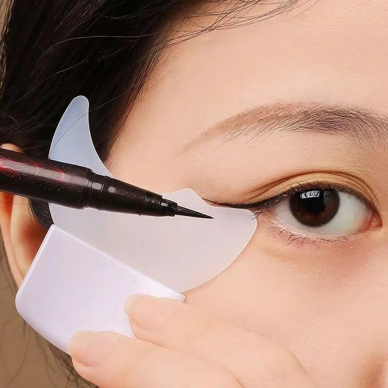 Multi-functional Eyeliner